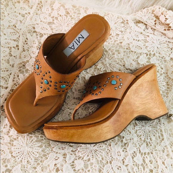 Mia Girl Shoes - MIA Girl Chunky Heel Leather Sandals